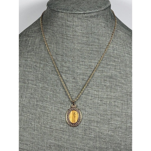 Sarah Coventry Necklace Gold Tone Faux Lucite Tiger Eye Pendant Vintage 70s - Picture 3 of 13